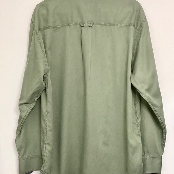 Tommy Bahama Solid Sage Green Long Sleeve Men’s Shirt Sz L Button Up - Picture 2 of 5